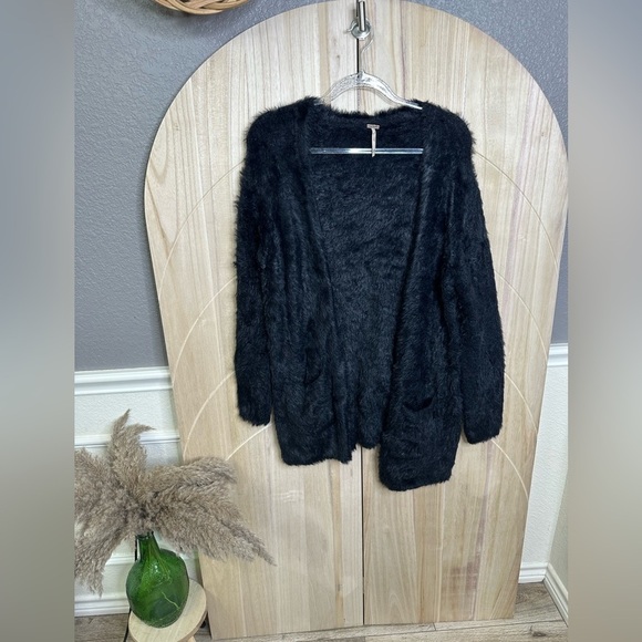 Free People Furry Black Duster Cardigan Soft Comfy Casual Winter‎ XS - Picture 2 of 7